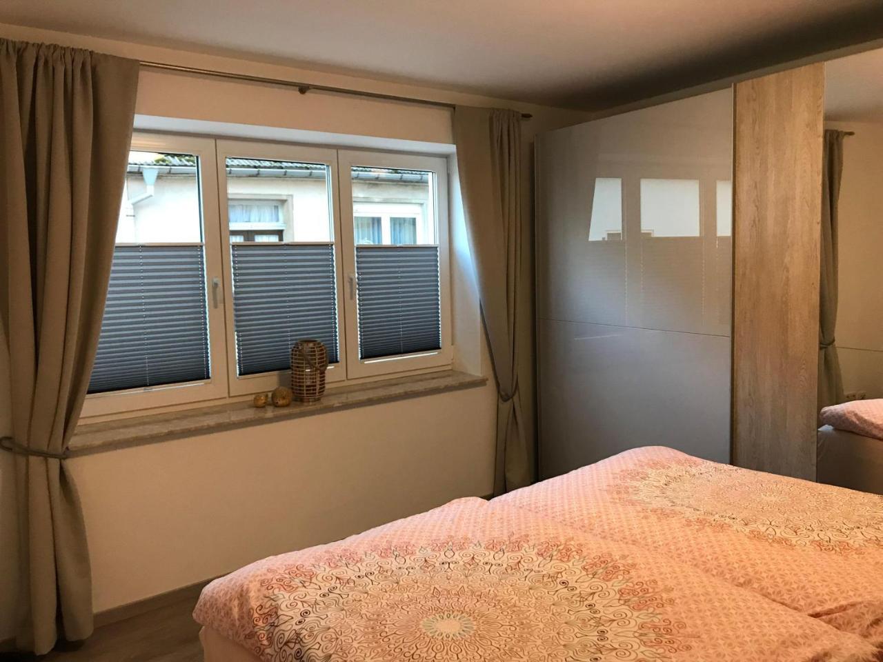 Haus-Hafenblick Villa Lassan Bagian luar foto